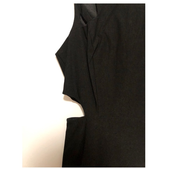 Little Black Dress with cut out details - Picture 3 of 5